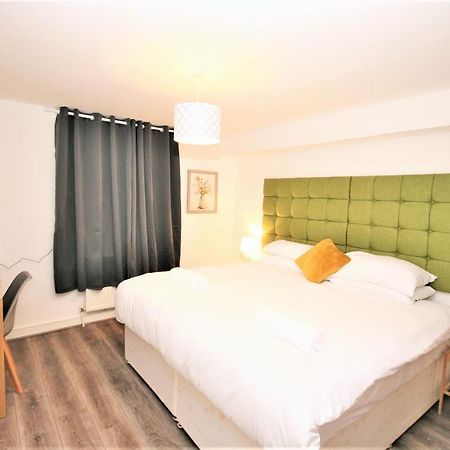 The Aldgate Rooms London Exterior photo