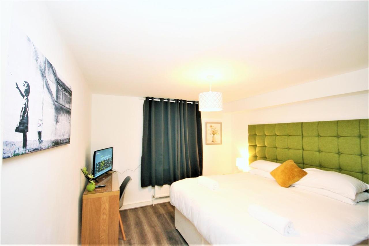 The Aldgate Rooms London Exterior photo